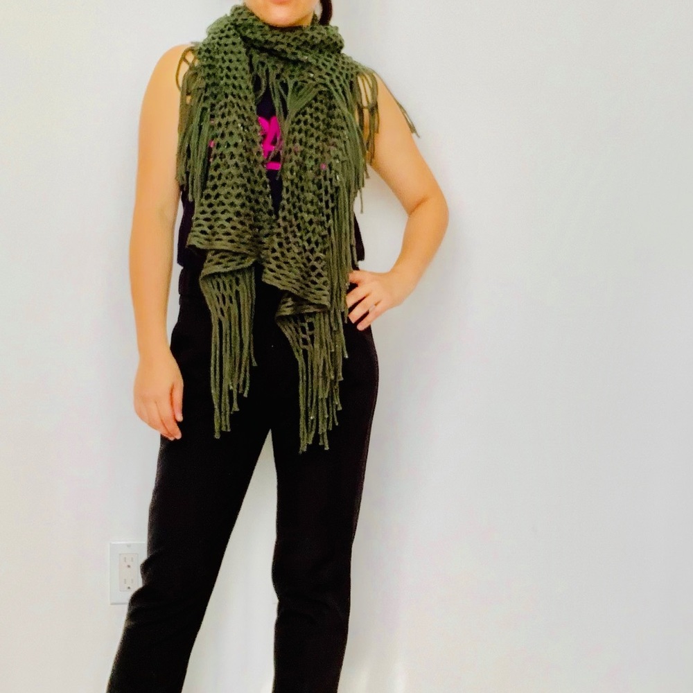 Flowy Scarf/Wrap - Picture 7 of 8